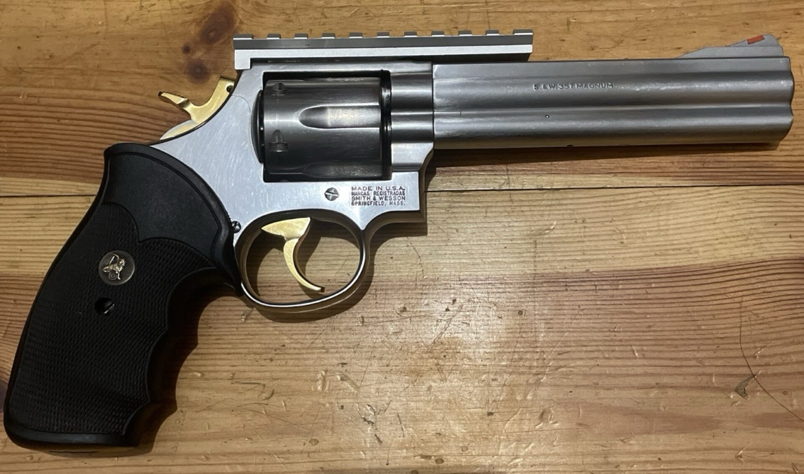 Smith&Wesson 686-4 .357Mag stainless 6“ mit Picatinny sehr gut – Bild 2