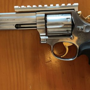 Smith&Wesson 686-4 .357Mag Stainless 6“ mit Picatinny sehr gut